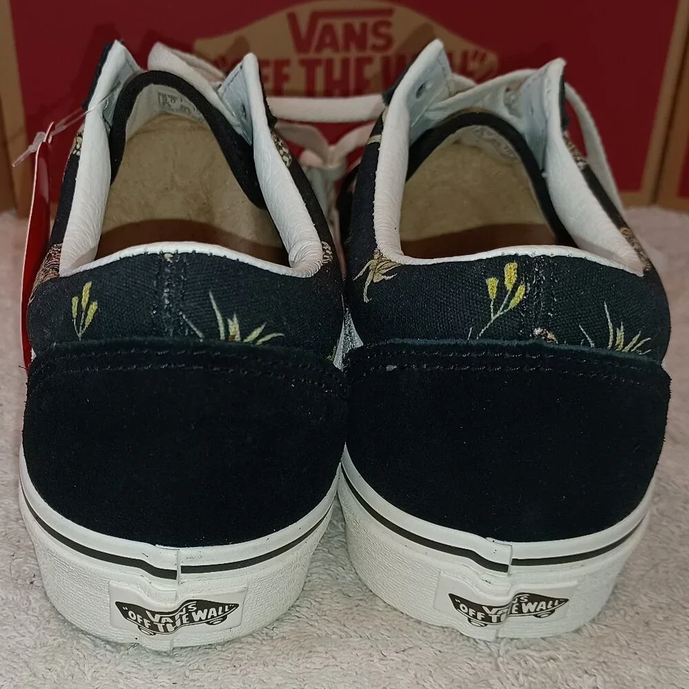 Vans Men's 7.5/Women's 9 Old Skool Desert Snake Black/White Suede VN0A5KRFB02
